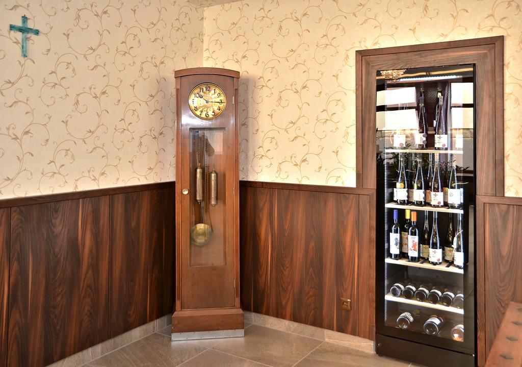 Hotel Sonata Hradec nad Moravici Bagian luar foto