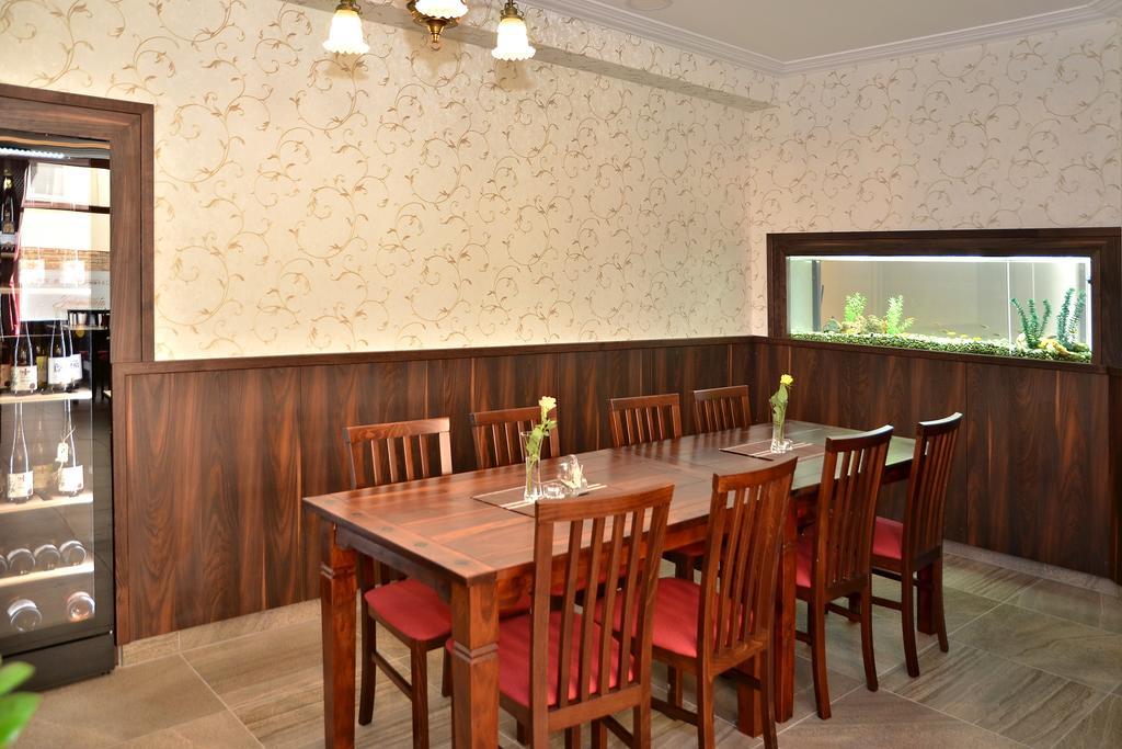 Hotel Sonata Hradec nad Moravici Bagian luar foto