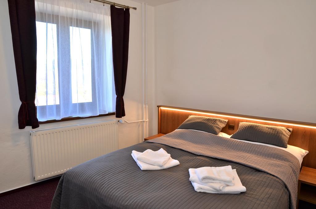 Hotel Sonata Hradec nad Moravici Bagian luar foto