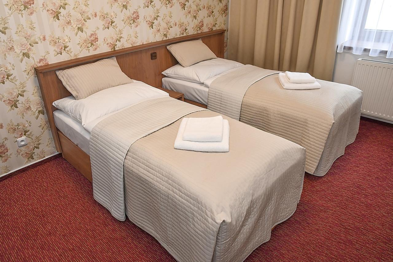 Hotel Sonata Hradec nad Moravici Bagian luar foto